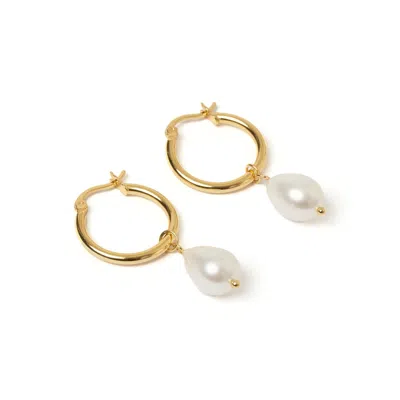 Arms Of Eve Women's Augusta Gold Hoop & Freshwater Pearl Earrings - Gold