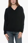 Arovescio Asymmetrical Virgin Wool And Cashmere V-neck Sweater In Blue