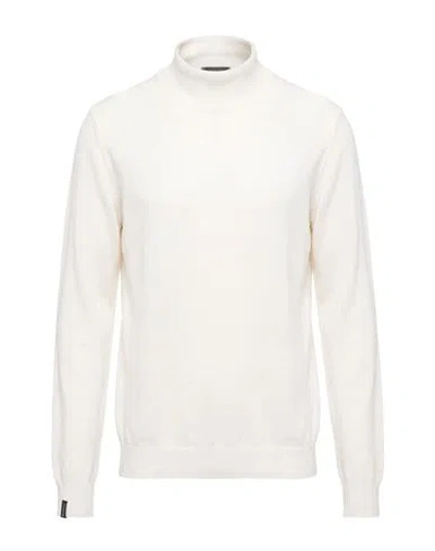 Arovescio Man Turtleneck Cream Size 36 Merino Wool In White