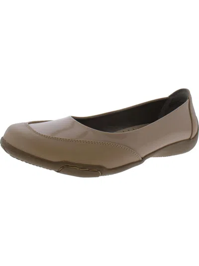 Array Cascade Womens Padded Insole Slip On Flats In Beige