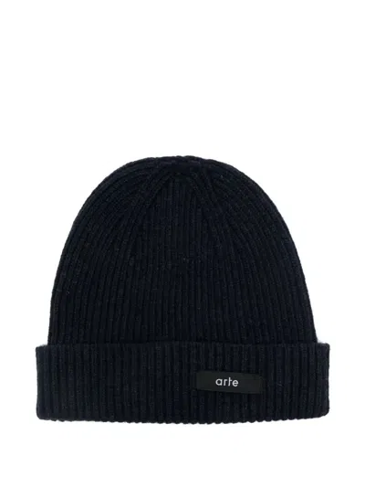 ARTE ANTWERP ARTE ANTWERP "LABEL" BEANIE