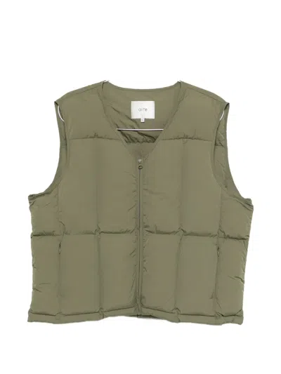 Arte Antwerp Quilted Zip Gilet In Green