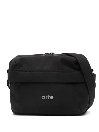 Arte Logo-lettering Messenger Bag In Black