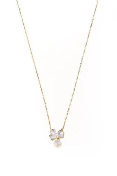 Arte Nova Jewellery White Flower Ii Necklace In Gold