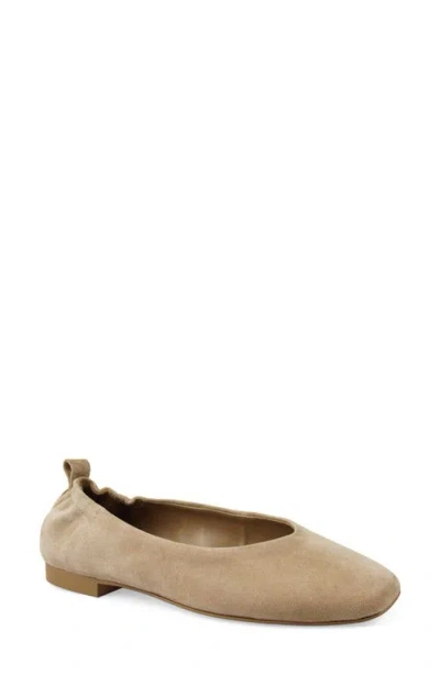 Artisan Crafted By Zigi Chaplinn Flat In Brown