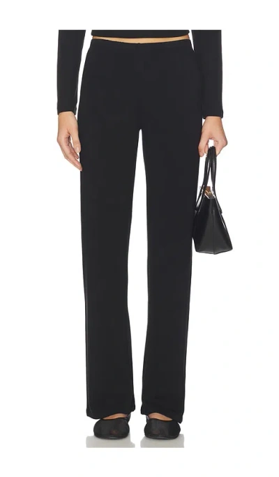 Artless Lou Pants In Black