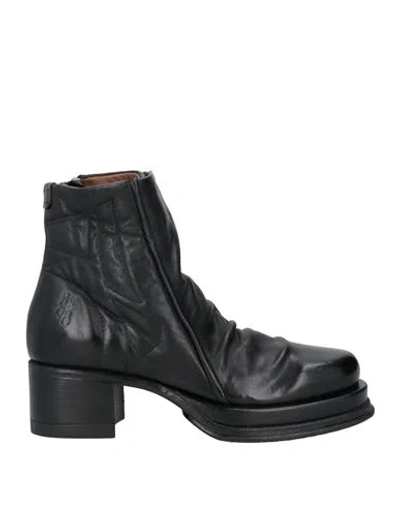 As98 A. S.98 Woman Ankle Boots Black Size 8 Leather
