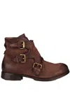 As98 Men Boots In Brown