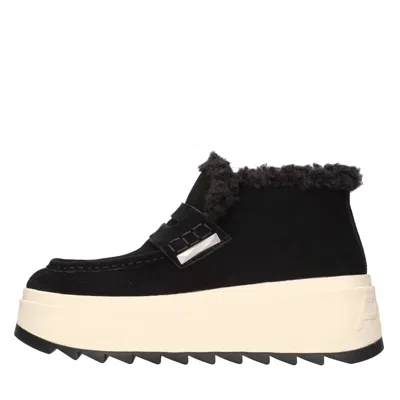 Ash Boots In Black