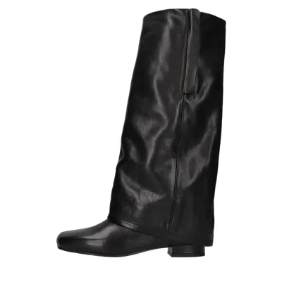 Ash Boots In Orange