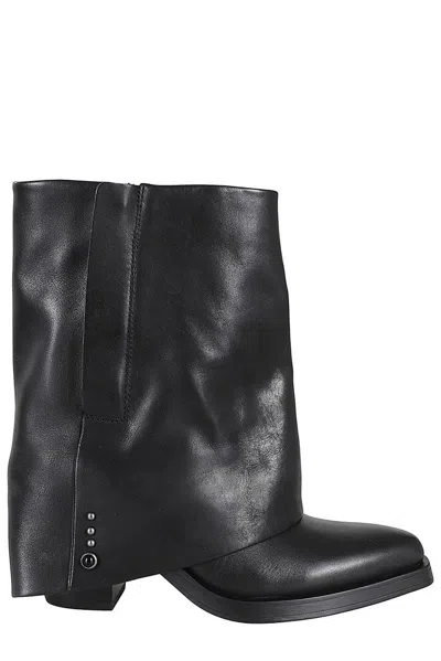 Ash Boots In Black