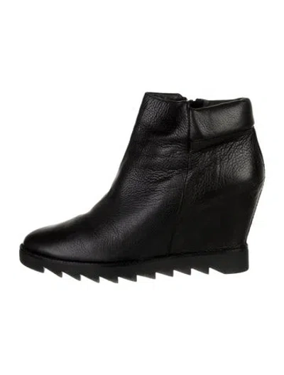 Pre-owned Ash Leather Boots In Black
