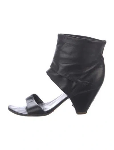 Pre-owned Ash Leather Sandals In Black