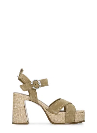 Ash With Heel In Green
