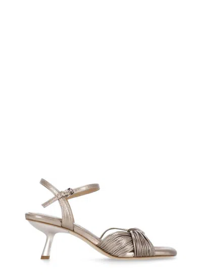 Ash With Heel In Metallic