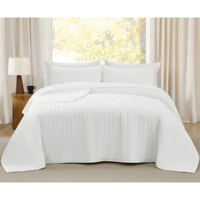 Ashley Brooklyn Loom Percale 3-piece King Quilt Set In White