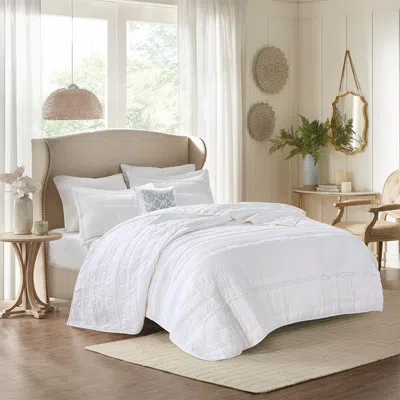 Ashley Celeste Full/queen 4 Piece Reversible Ruffle Quilt Set With Throw Pillow In White