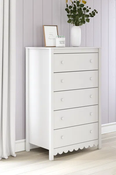 Ashley Hallityn 5 Drawer Chest Of Drawers In White
