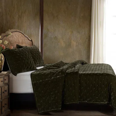 Ashley Hiend Accents Stella 3- Piece King Quilt Set In Green