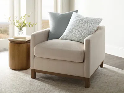 Ashley Ienjoy Home Damask Print Decorative Throw Pillow In White