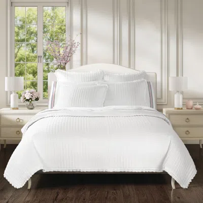Ashley J. Queen Cottage 3 Piece Full/queen Quilt Set In White