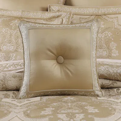Ashley J. Queen New York Sondra Decorative Throw Pillow In Gold