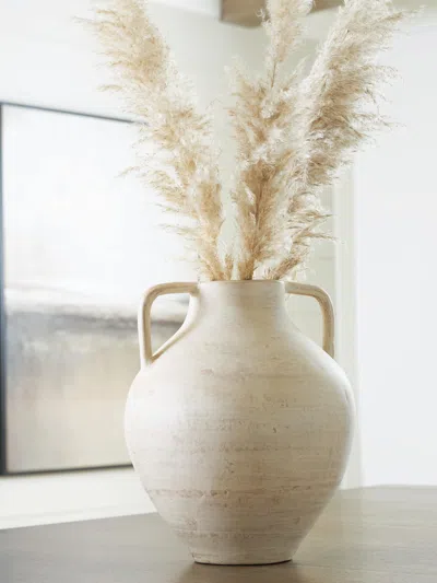 Ashley Justy Vase