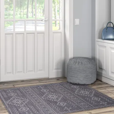 Ashley Linon Oakland Ivan 3' X 5' Area Rug In Gray