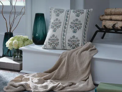 Ashley Paulmour Pillow In Gray