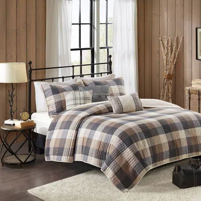 Ashley Ridge Full/queen 6 Piece Printed Herringbone Quilt Set With Throw Pillows In Multi
