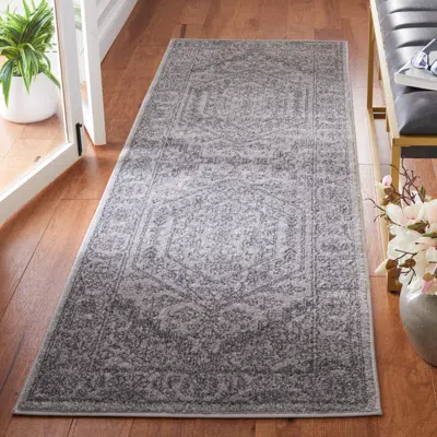 Ashley Safavieh Adirondack 2' 6" X 8' Runner In Gray