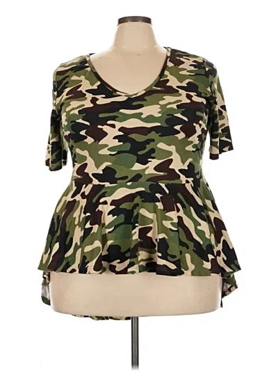 Pre-owned Ashley Stewart Short Sleeve Top Green Camo Pattern Sweetheart Neckline Tops