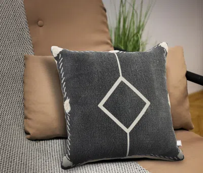 Ashley Suvii Home Adrianna Geometric Decorative Throw Pillow In Multi
