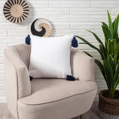 Ashley Suvii Home Alaina Decorative Throw Pillow In White