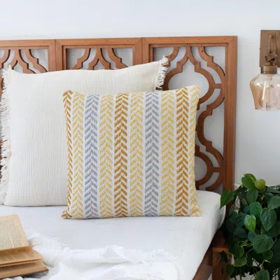 Ashley Suvii Home Allison Decorative Throw Pillow In Multi