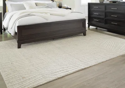 Ashley Varahill 8' X 10' Rug In Neutral