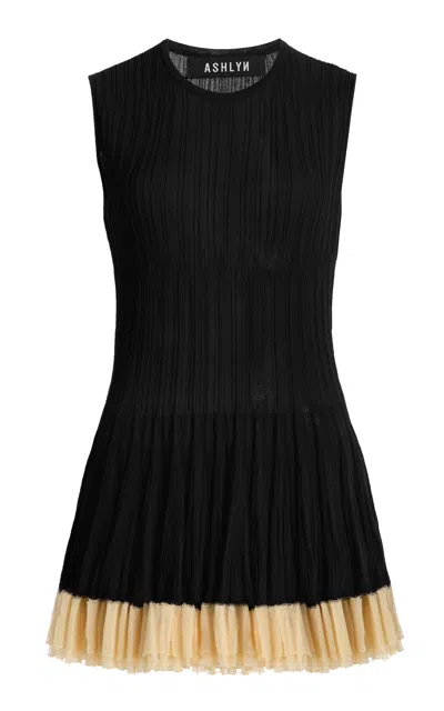 Ashlyn Yoona Crewneck Pleated Double-hem Top In Black