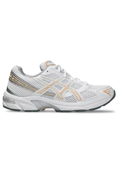 ASICS GEL-1130 SNEAKERS IN WHITE/BISQUE, WOMEN'S AT URBAN OUTFITTERS