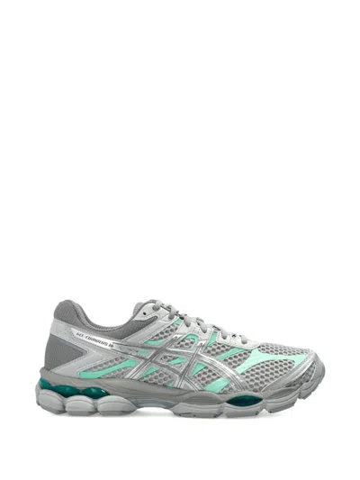 Asics Gel-cumulus 16 Panelled Sneakers In Gray