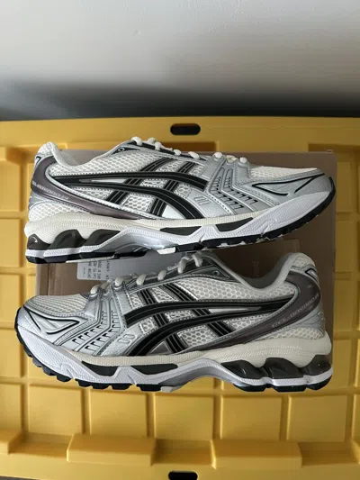 Pre-owned Asics Gel-kayano 14 Plum Cream Black Shoes In White