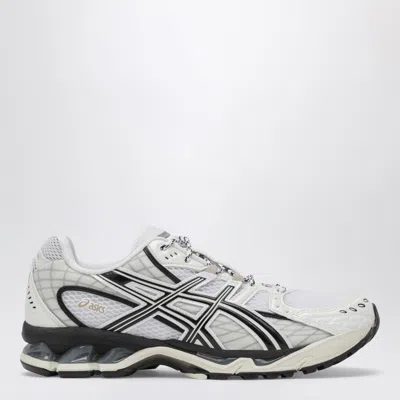 Asics Gel-nimbus 10.1 Sneakers In White/ivory