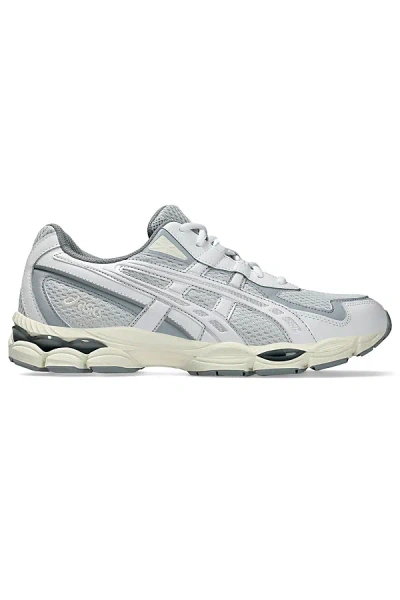 ASICS GEL-NYC 2055 SPORTSTYLE SNEAKERS IN GLACIER GREY/WHITE, MEN'S AT URBAN OUTFITTERS