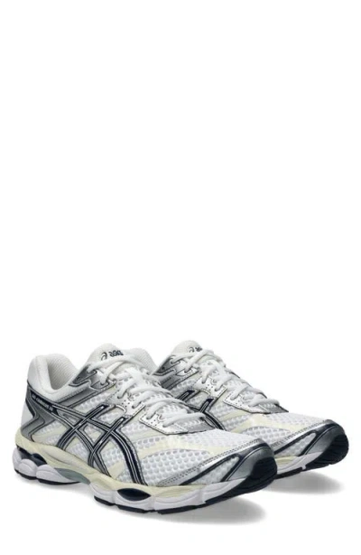 Asics ® Gender Inclusive Gel-cumulus® 16 Sneaker In White