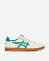 Asics Skyhand Og Sneakers In White