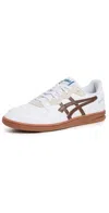 Asics Skyhand Og In White