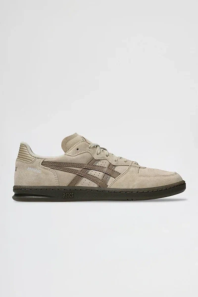 Asics Skyhand Og Suede Sportstyle Sneakers In Feather Grey/taupe Grey, Men's At Urban Outfitters In Grey