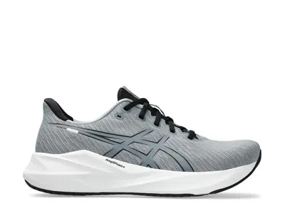 Asics Versablast 4 Running Shoe In Gray