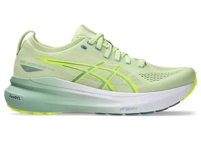 Asics Women's Kayano 31 Sneaker In Cool Matcha/ Light Celadon