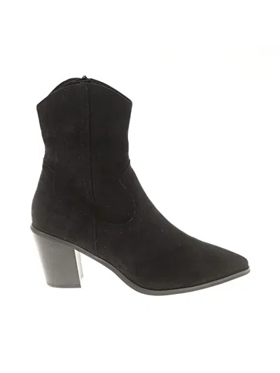 Pre-owned Asos Design Boots In Black