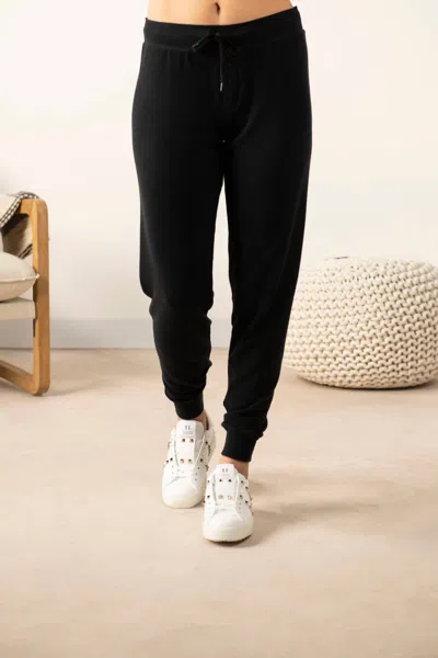 Aspen Dream Cozy Banded Joggers In Black